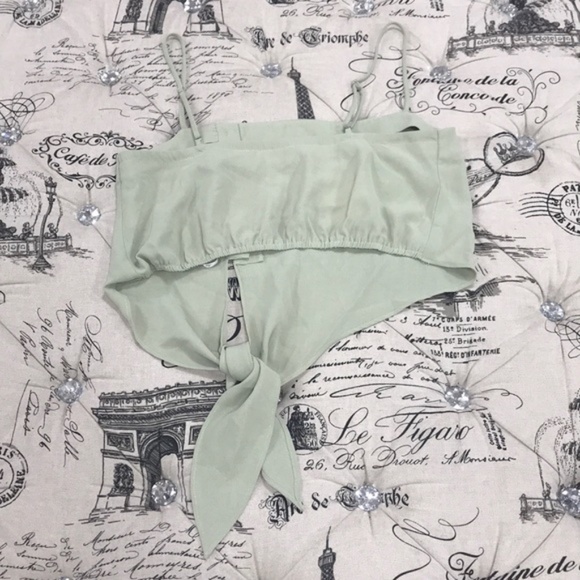 Skylar Rose Front Button Crop Top - Picture 6 of 7